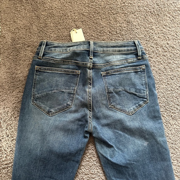 NWT: Driftwood Kelly Embroidered Jeans - Picture 7 of 8